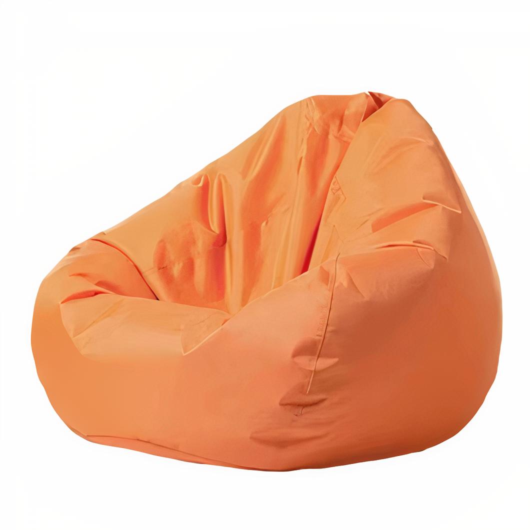 Photo d'un pouf orange imperméable pour l'extérieur sur un fond blanc