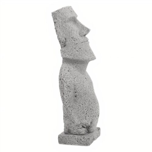Photo d'une statuette Moai en grès gris sur un fond blanc