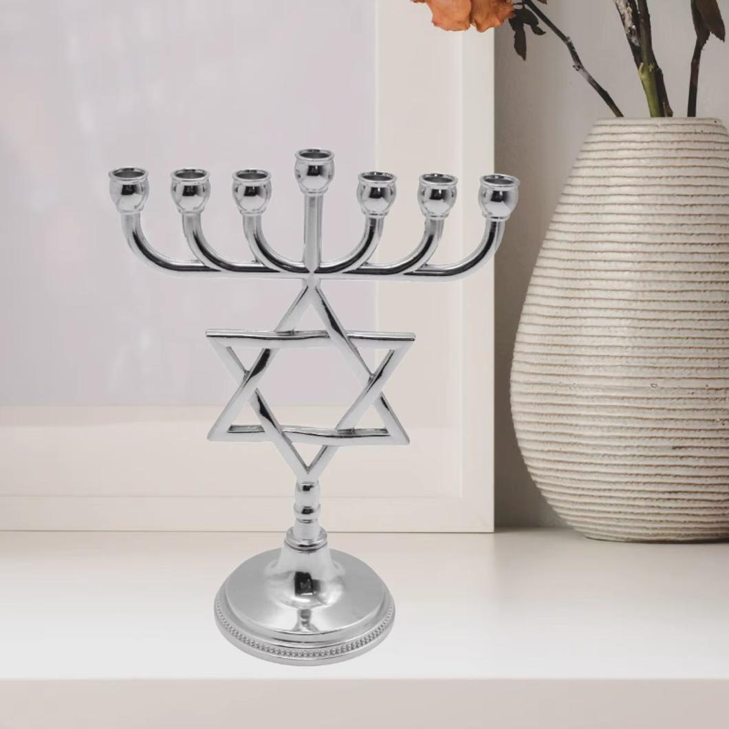 Chandelier Menorah 7 branches avec une étoile de David, couleur argentée, en métal